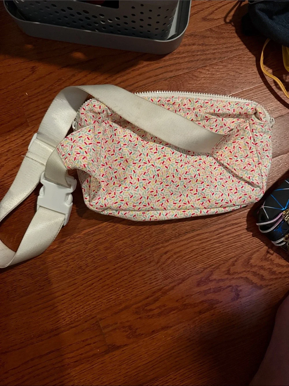 art class White Confetti Crossbody Bag with Yellow Banana Charm